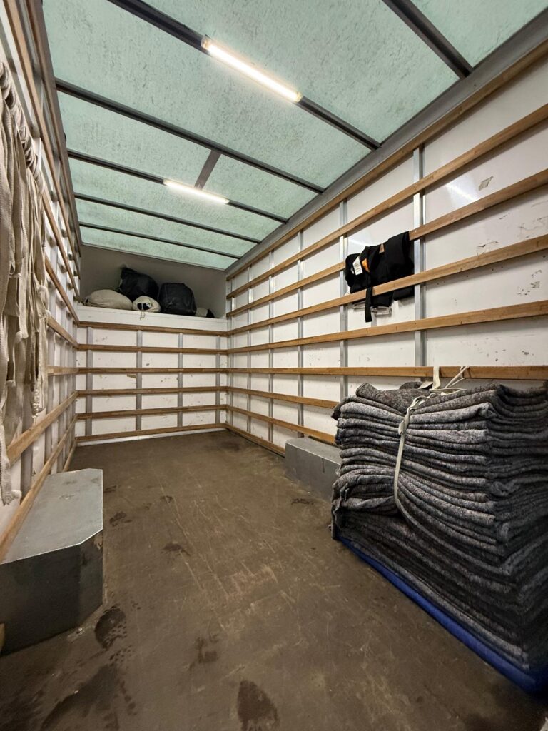 removals-van-near-me